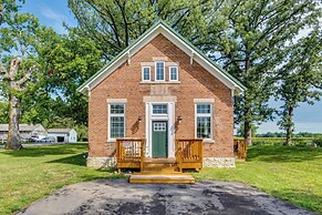 West Lafayette Home ~ 3 Mi to Purdue Campus!