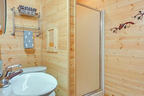 Quiet Cabin on 5 Acres < 2 Mi to Chain O' Lakes
