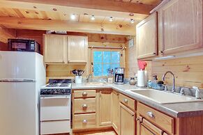 Quiet Cabin on 5 Acres < 2 Mi to Chain O' Lakes