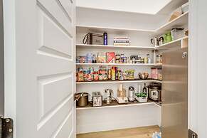 Luxe Pine Home w/ Tonto National Forest Access!