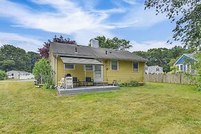< 2 Mi to Beach: Cozy Cottage w/ Patio on Cape Cod