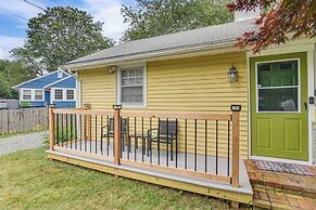 < 2 Mi to Beach: Cozy Cottage w/ Patio on Cape Cod