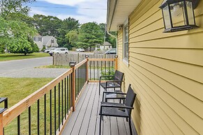 < 2 Mi to Beach: Cozy Cottage w/ Patio on Cape Cod