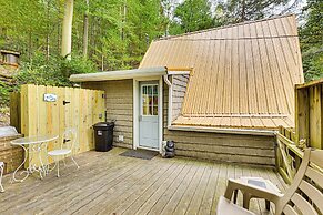 Carrollton Cabin w/ Patio & Fire Pit!