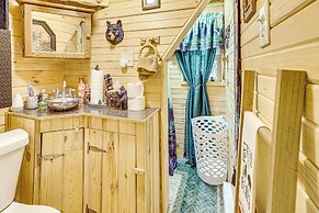 Carrollton Cabin w/ Patio & Fire Pit!