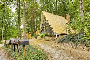 Carrollton Cabin w/ Patio & Fire Pit!