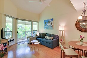 Steps to Shore: Kihei Beachgoer's Condo w/ Pool!