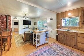 Rustic Cabin w/ Patio: 8 Mi to Kings Canyon Park