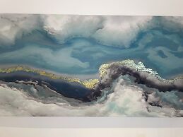 St Albans City Retreat - 2 Bed Apartment