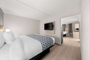 Suburban Studios, Kearney