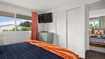 Champ's Landing 3 Bedroom Home by RedAwning