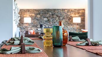 Champ's Landing 3 Bedroom Home by RedAwning