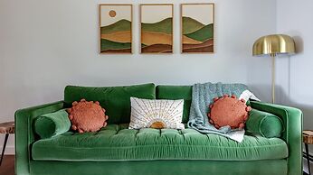 Champ's Landing 3 Bedroom Home by RedAwning