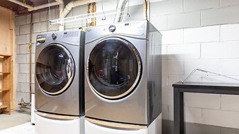 Champ's Landing 3 Bedroom Home by RedAwning