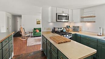 Champ's Landing 3 Bedroom Home by RedAwning