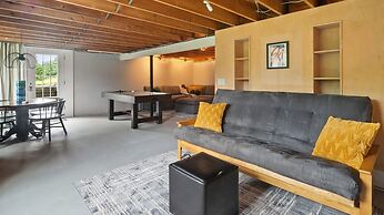 Champ's Landing 3 Bedroom Home by RedAwning