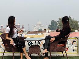 Joey's Hostel Agra