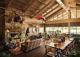 Field & Stream Lodge Bozeman