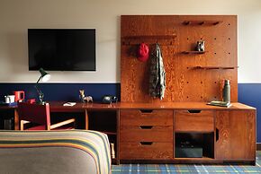 Field & Stream Lodge Bozeman