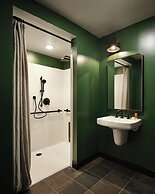 Field & Stream Lodge Bozeman