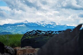 Field & Stream Lodge Bozeman