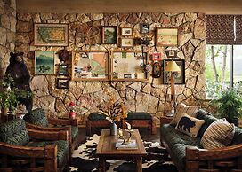 Field & Stream Lodge Bozeman