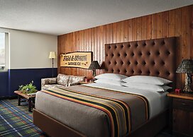 Field & Stream Lodge Bozeman