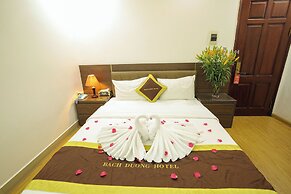 Bach Duong Ha Noi Hotel