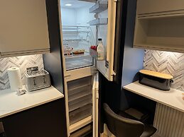 Cozy Apartment in Stoke-on-trent One Double bed