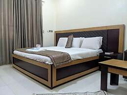 Dealings Hotel and Suites