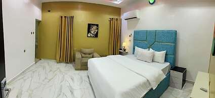 Dealings Hotel and Suites