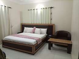 Dealings Hotel and Suites