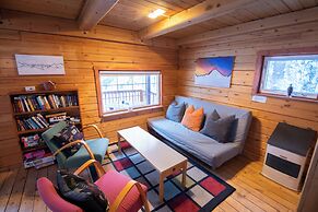 Little Atlin Lodge
