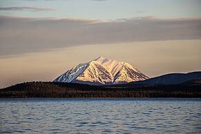 Little Atlin Lodge