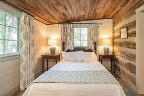 Green Frog Farm Cabins