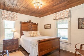 Green Frog Farm Cabins