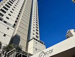 Oscar on Main - Heart of Main Beach