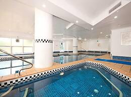 Oscar on Main - Heart of Main Beach