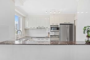 Oscar on Main - Heart of Main Beach