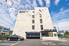 Mokpo Brown Dot Hotel Namak Branch