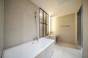 Mokpo Brown Dot Hotel Namak Branch