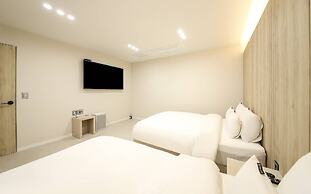 Mokpo Brown Dot Hotel Namak Branch