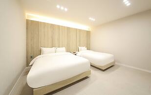 Mokpo Brown Dot Hotel Namak Branch