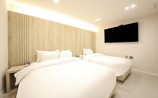 Mokpo Brown Dot Hotel Namak Branch