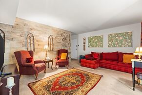 Arlington Convenience Entire 2-br 2-ba in Nova