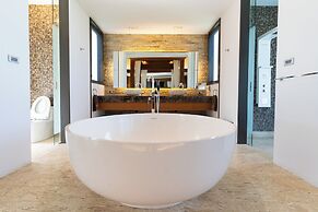 iRETREAT PAK THONG CHAI