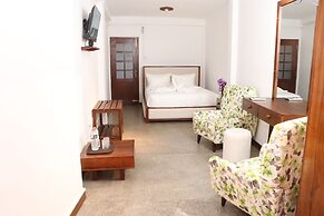 CELONESE HOTEL & RESTAURANT Kandy