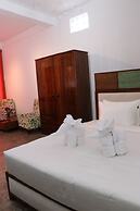 CELONESE HOTEL & RESTAURANT Kandy