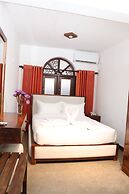 CELONESE HOTEL & RESTAURANT Kandy