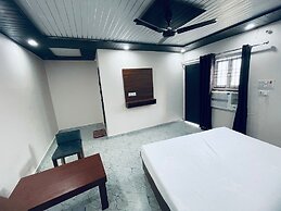 Ayodhya Dham Hotel By GRB